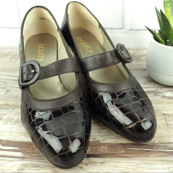 NWOT Equity brown croc embossed maryjanes - Picture 3 of 9